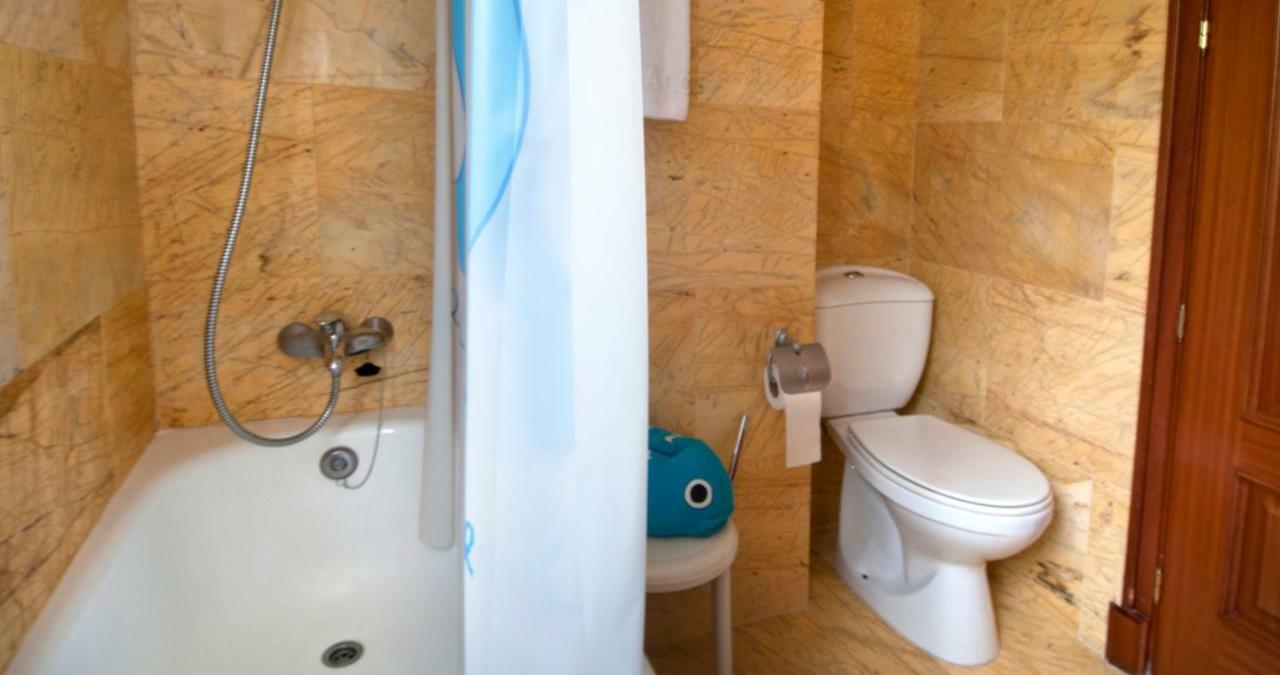 Apartament Les Tonyines Llança Exteriér fotografie