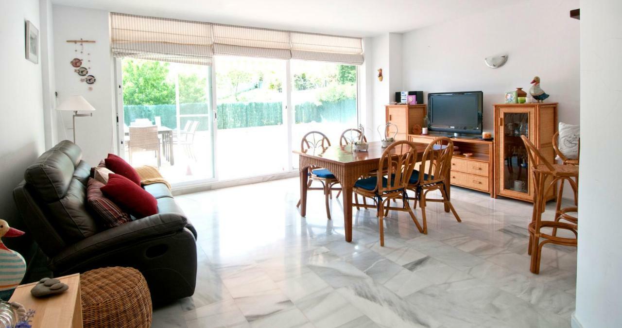 Apartament Les Tonyines Llança Exteriér fotografie